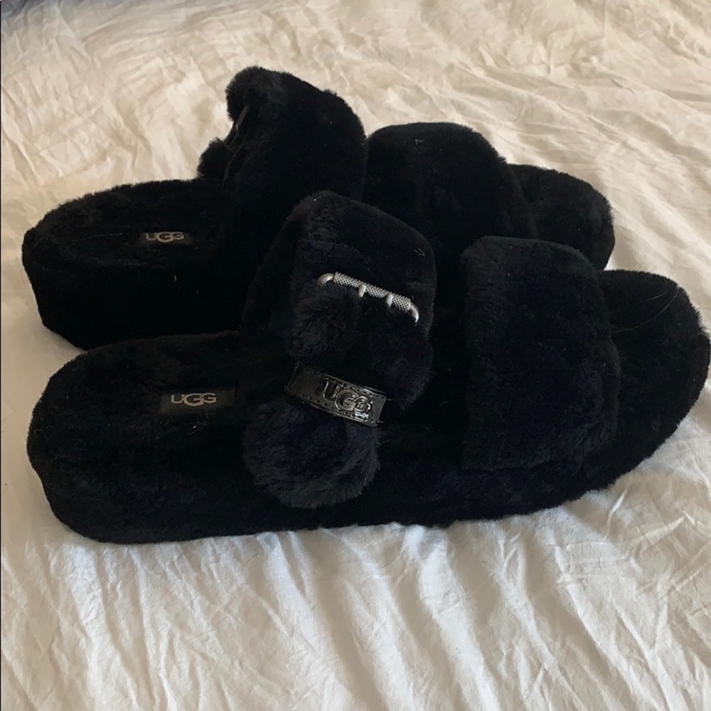 UGG women’s Fuzz Yeah slippers